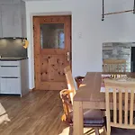 Lili's Apartman Fiss